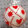 Boule blanche décor rouge