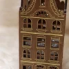 Lanterne en forme de maison