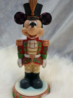 Mickey casse noisette